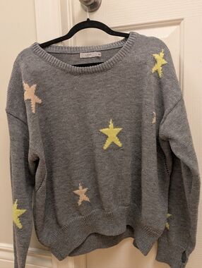 Lush Gray Crew Sweater with Yellow and Pale Pink Stars